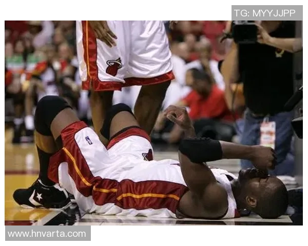 2007年NBA东部决赛第五场活塞与骑士精彩对决回顾与分析